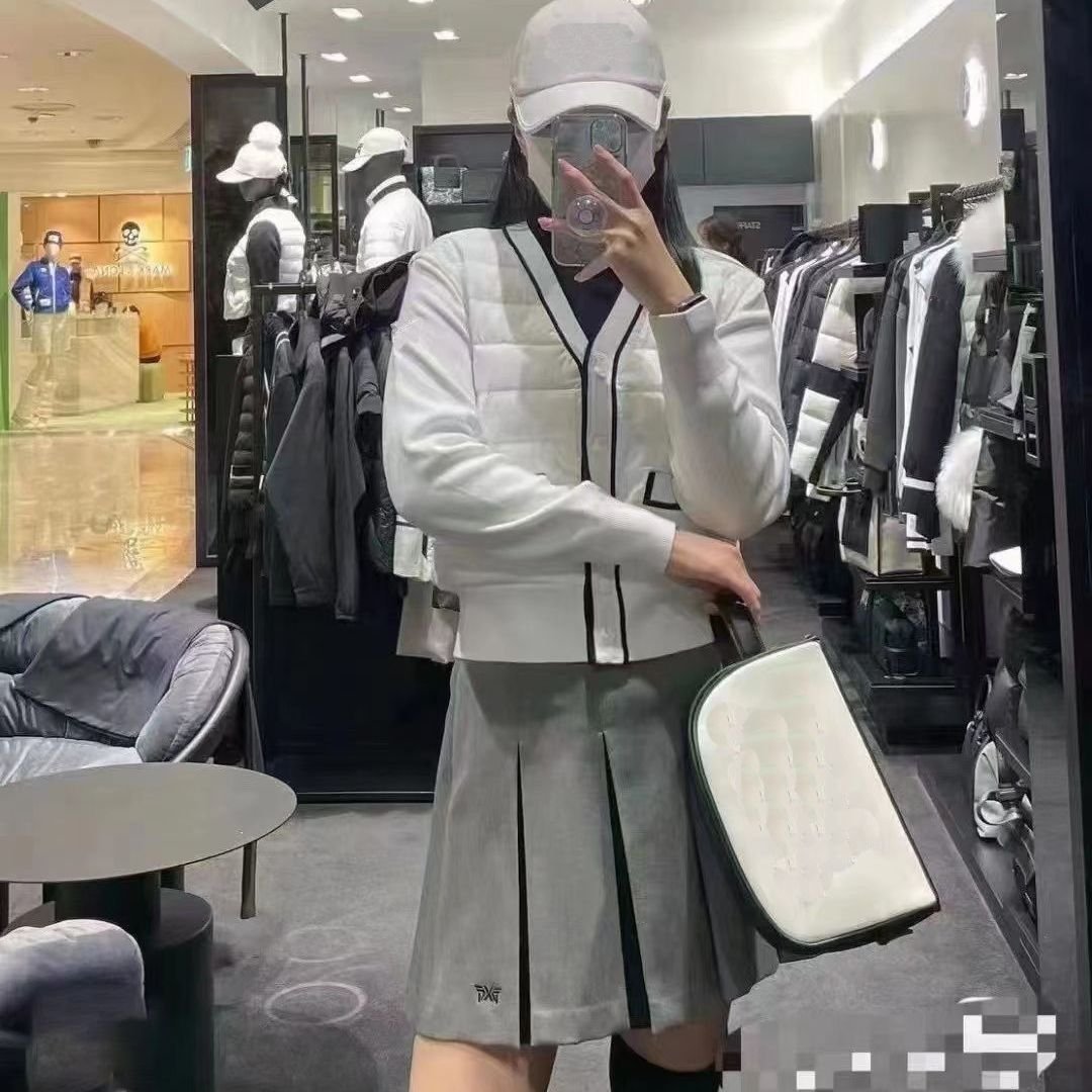 Black And White Simple Fashionable Knitted Coat - Image 7
