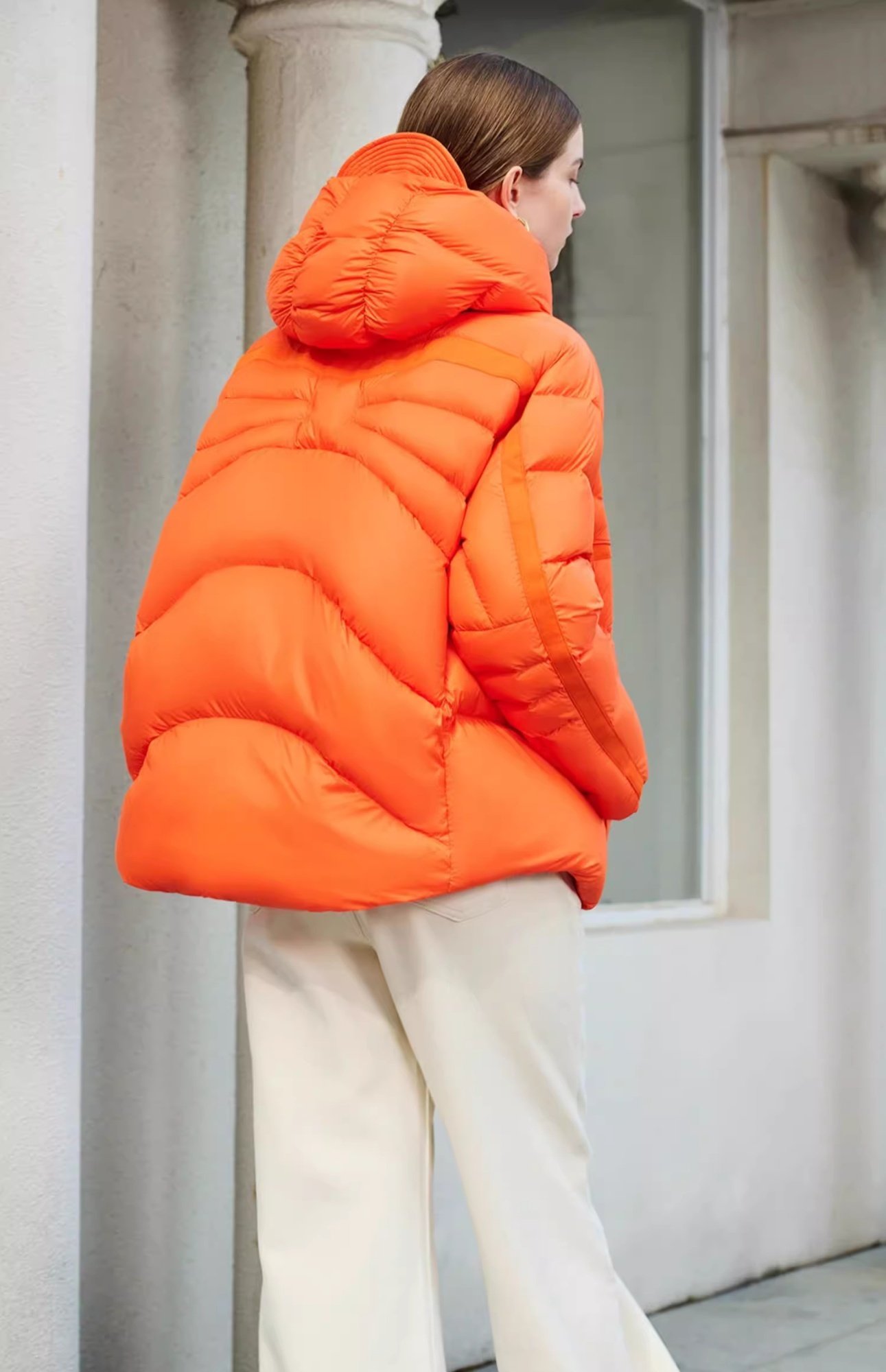 Short White Duck Down Hooded Down Jacket Women - Image 3