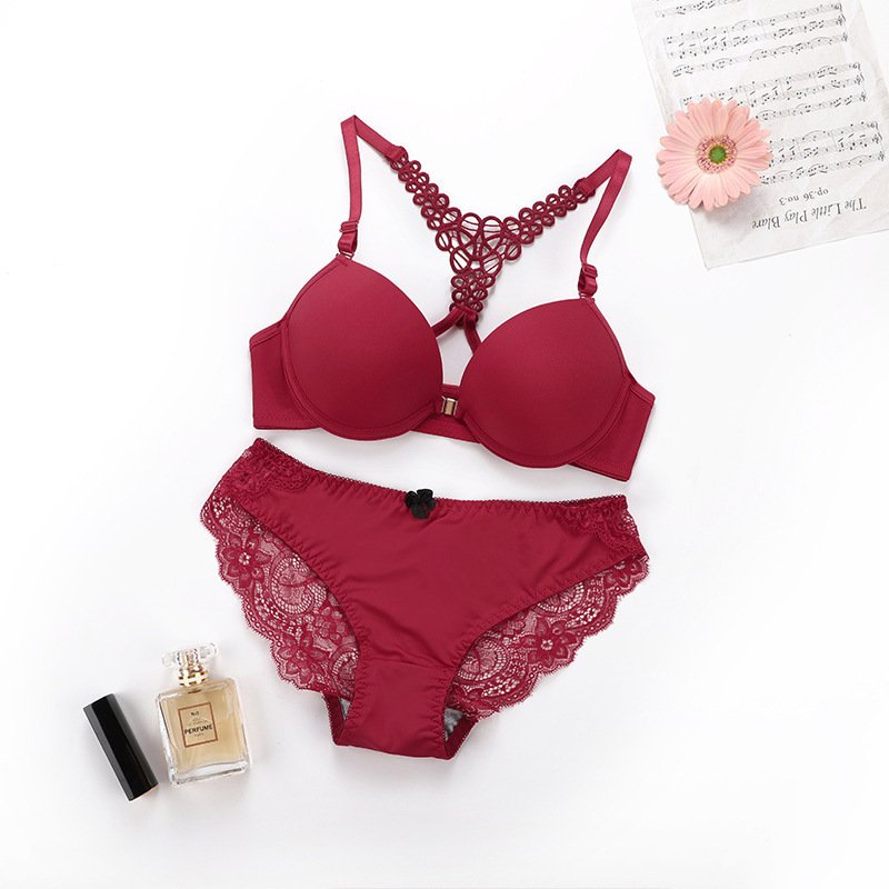 Beautiful Back Lace Front Buckle With Steel Ring Removable Bra Set - Image 3