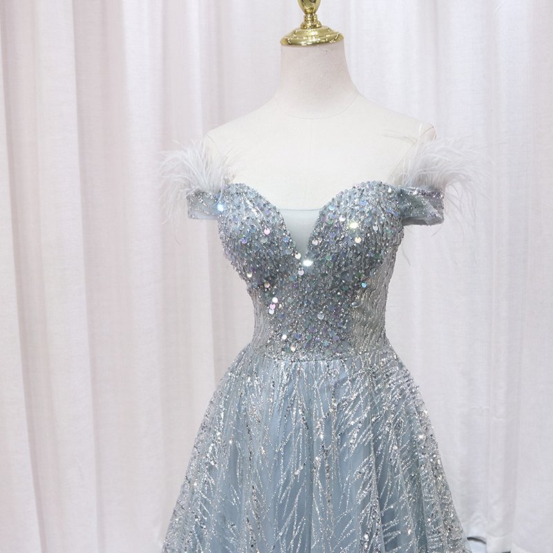 Women's Stylish Silver One-shoulder Evening Gown - Image 4