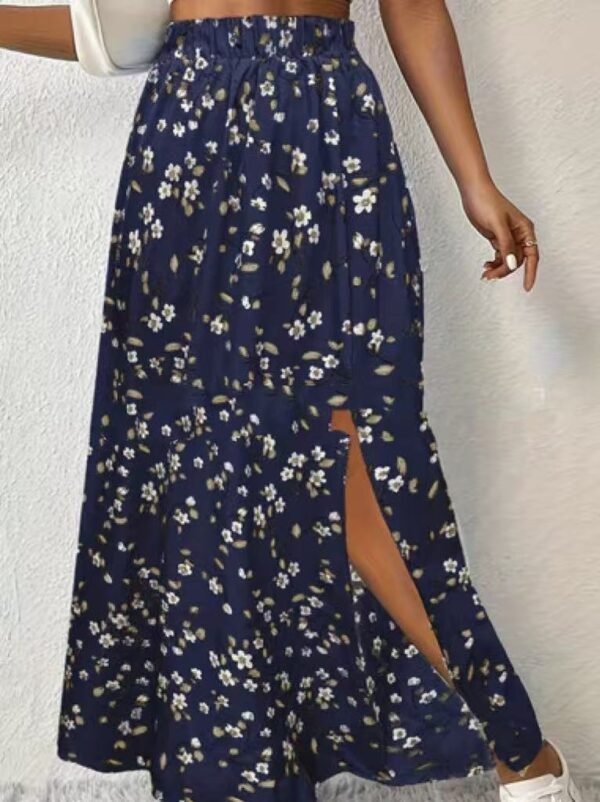 Women's Fashionable With Side-slit Printed Skirt - Image 2