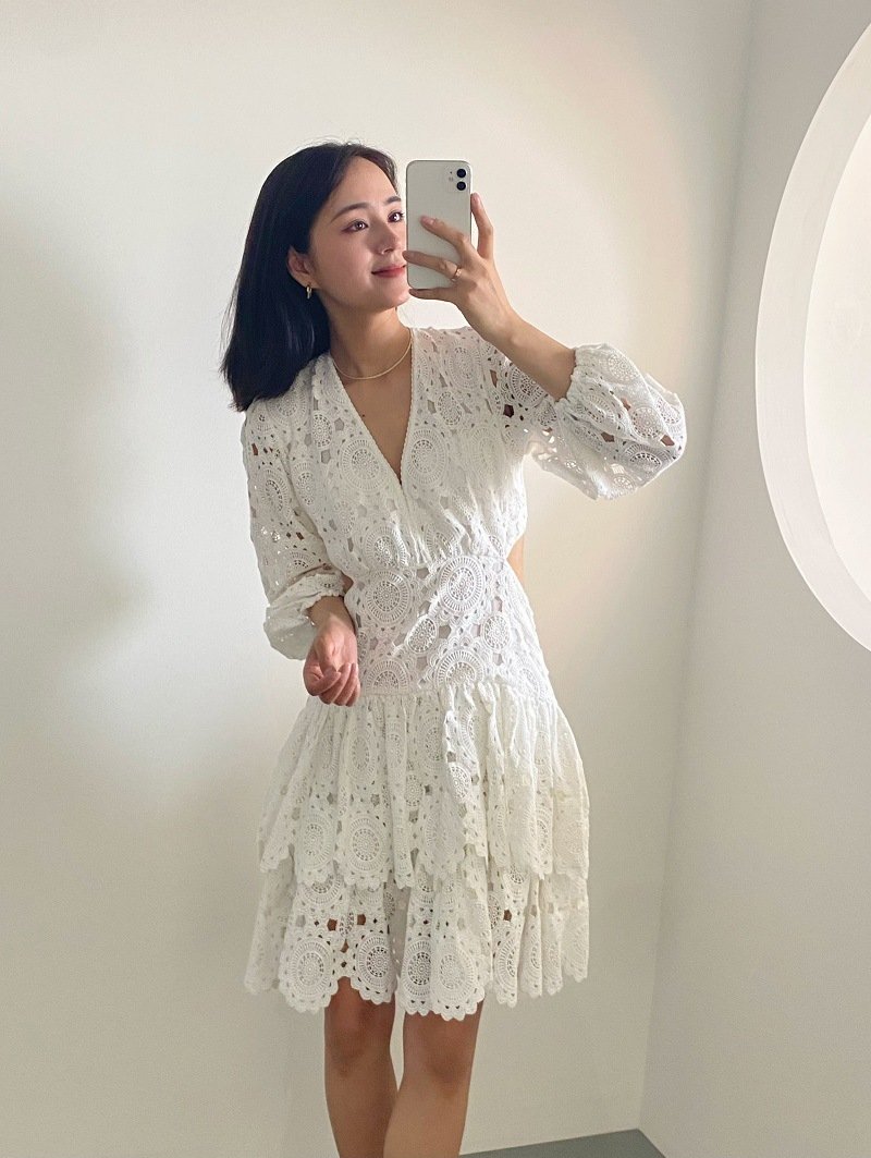 Hollow Embroidered Lace V-Neck Women's Dress - Image 5