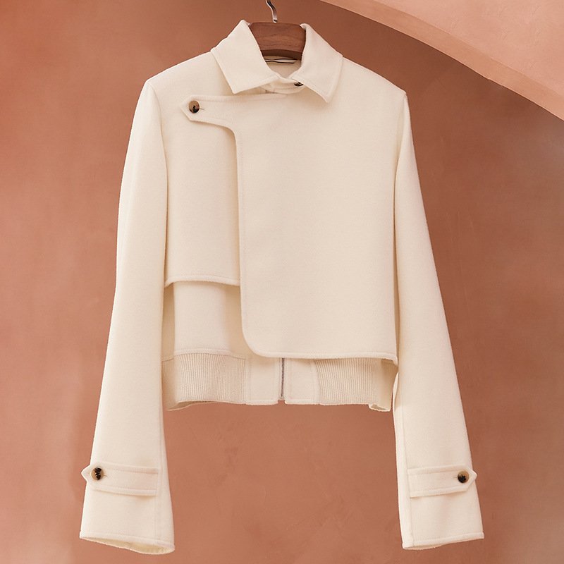 Retro Short Temperamental Women's Genuine Leather Clothes - Image 4