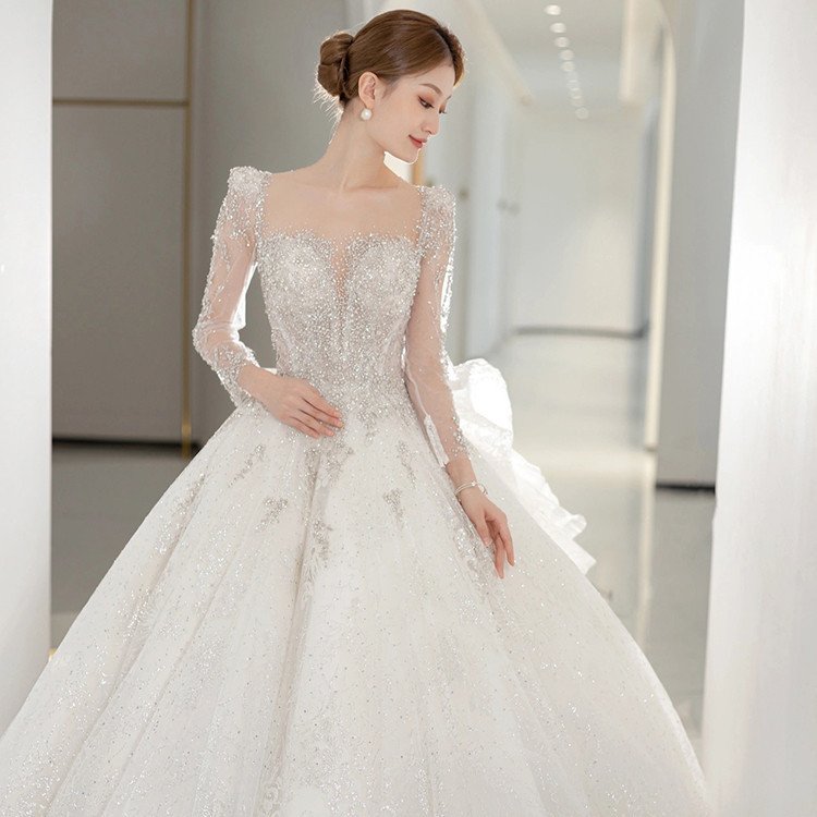 Women's Temperament And Fashion Large Trailing Long-sleeved Dresses - Image 8