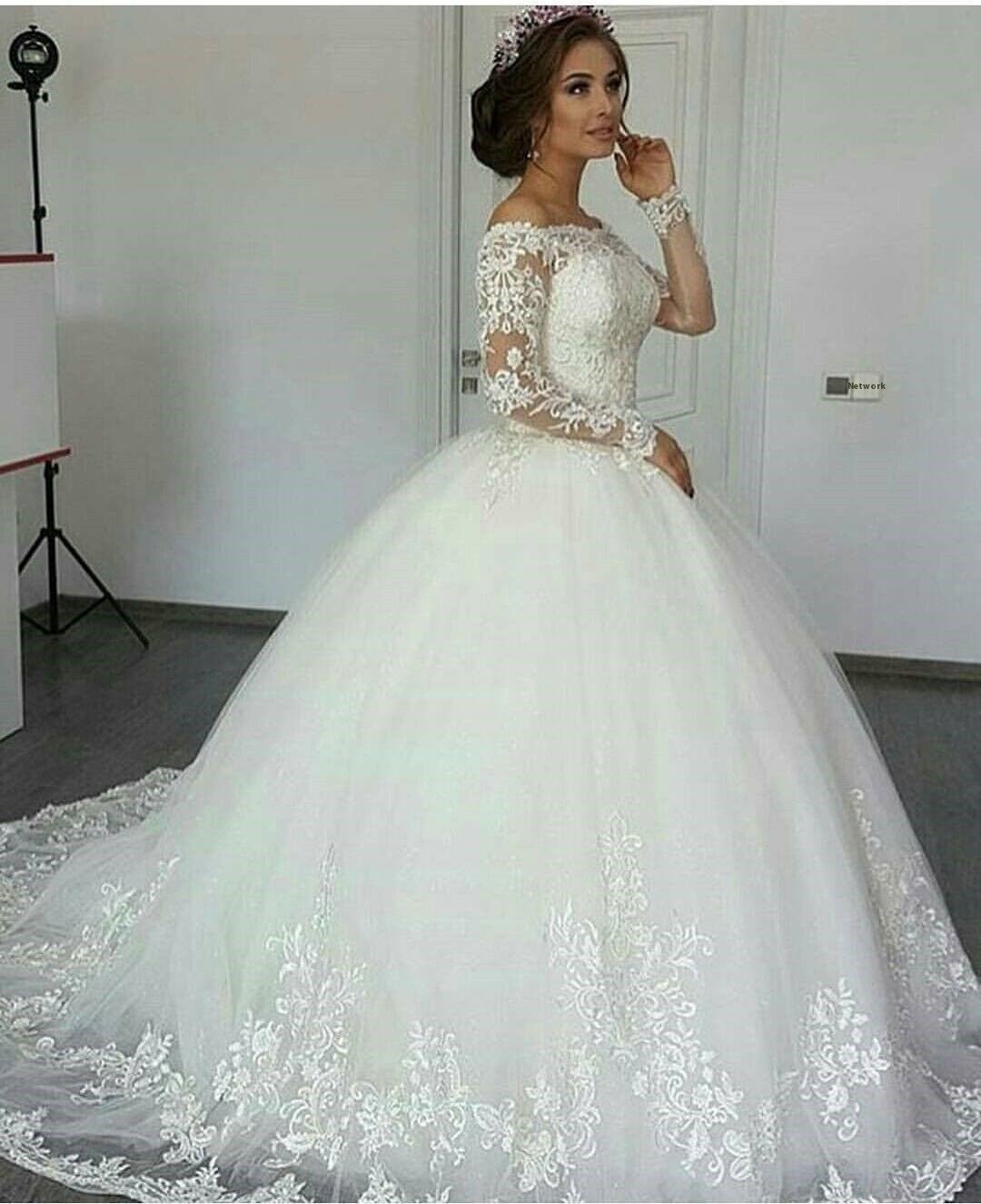 Custom Elegant Wedding Gown Bridal Dresses - Image 5