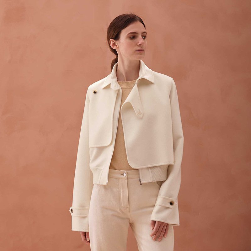 Retro Short Temperamental Women's Genuine Leather Clothes - Image 2