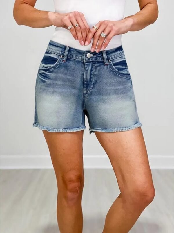 Women's Mid-Rise Relaxed Loose short