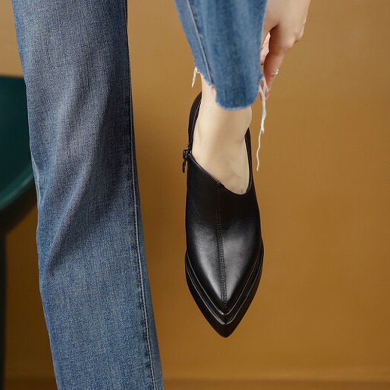 Women With Pointed Deep Cut High Heels - Image 3