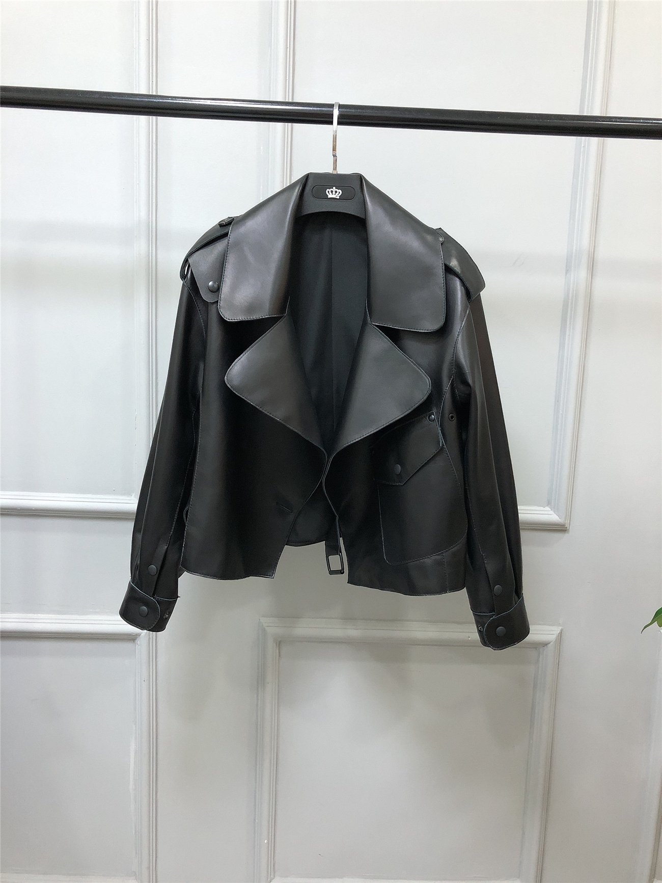 Women's Short Loose Small Leather Jacket - Image 5