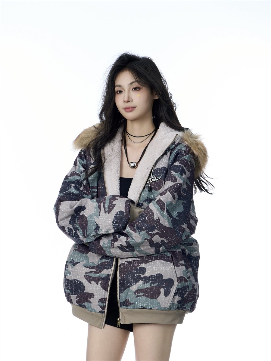 American Vintage Army Green Fur Collar Hood Jacket - Image 3