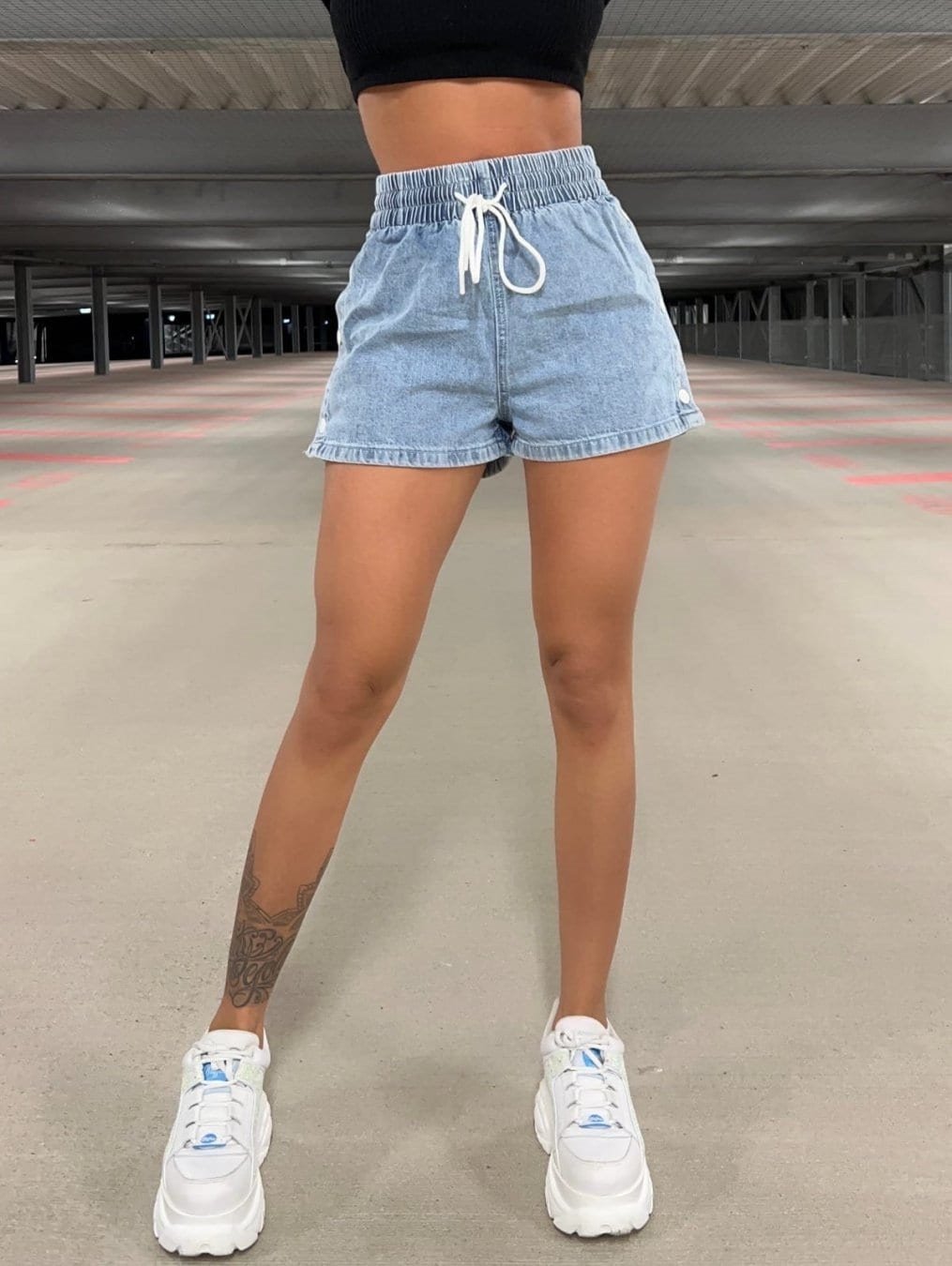 All-matching Elastic Pure Color Slimming Denim Shorts - Image 3