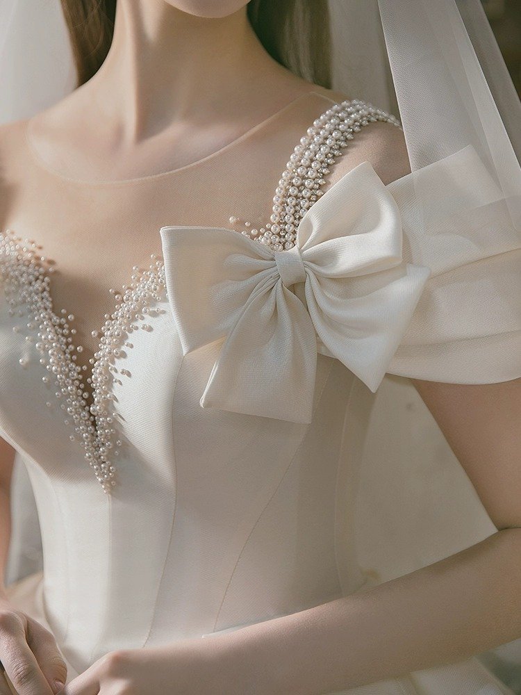 New Bride Vintage Satin Wedding Dress - Image 6