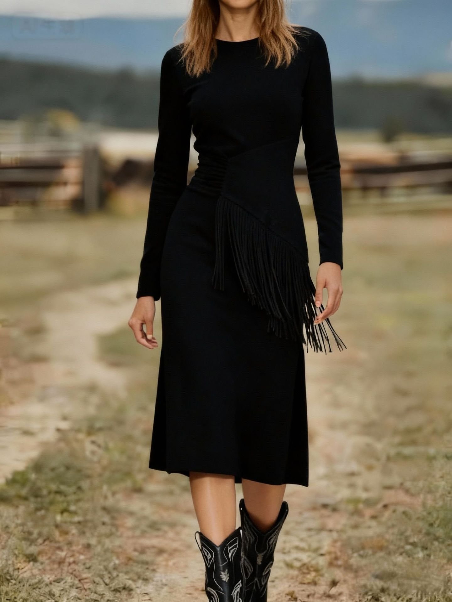Women's Retro Western Crew-Neck Long-Sleeve Fringed Suede Velvet Dress - Image 5