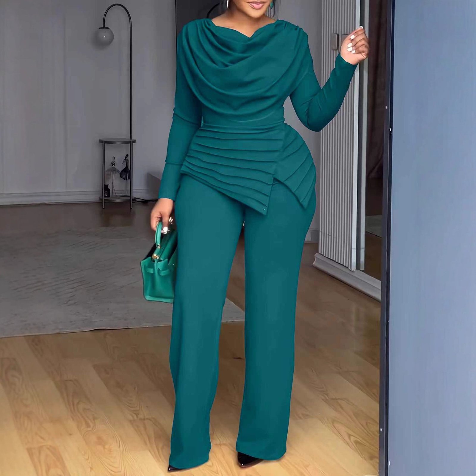 Cropped Top Flared Pants Fashion Casual Set - Image 3