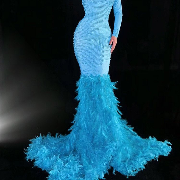 Water Bottle Feather Trailing Hip Dress Costume - Image 3